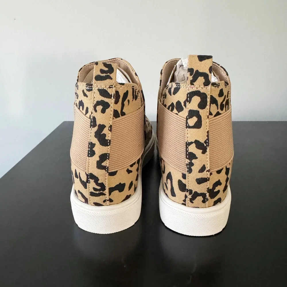 Soda Diana-G Leopard Print Hidden Wedge Sneakers Tan sz 6.5 NEW NIB Streetwear